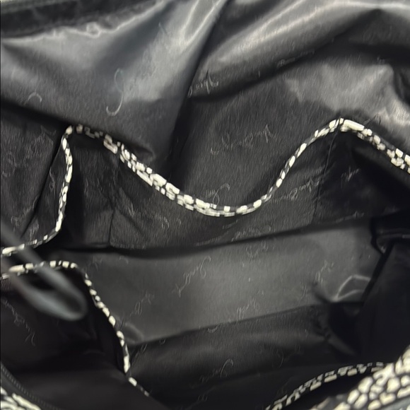 Vera Bradley Black and White Tote with leopard pattern - Picture 5 of 6